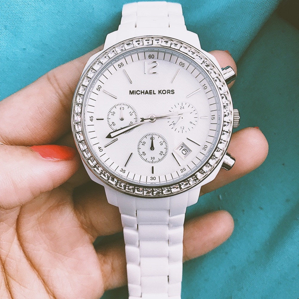 Brand new Michael kors watch. 😍